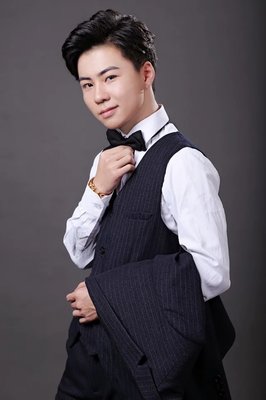 專訪時尚達人顏藝老師 在時尚中追求自我的完美表達